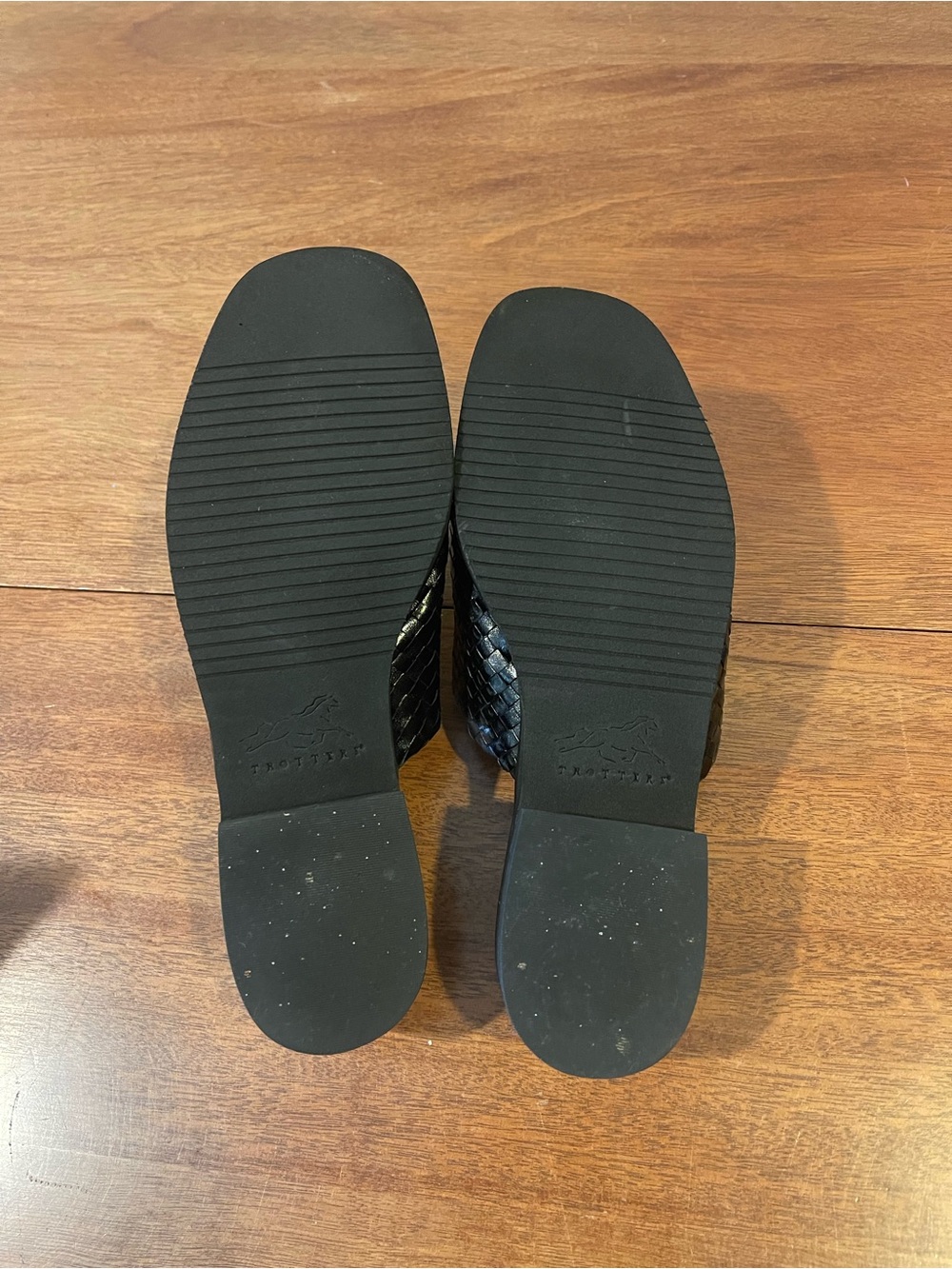 Trotters Black Leather Woven Slide Mules Sandals Short Block Heel - Picture 7 of 12